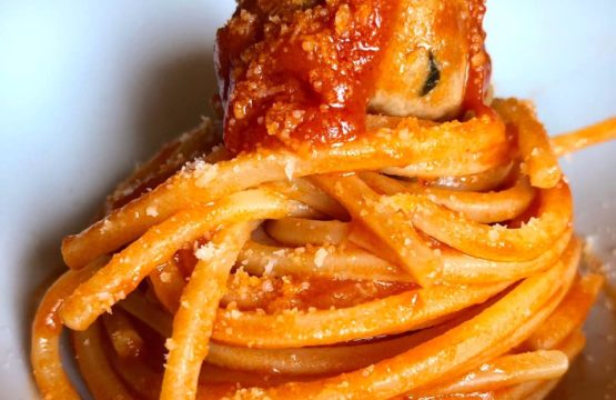 spaghetti con polpette